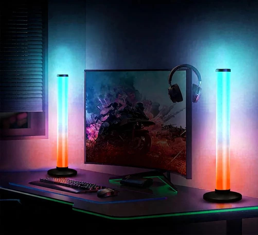 360 laipsnių RGB garso reaktyvi stalinė lempa su programėlės ir nuotolinio valdymo pultelio funkcijomis