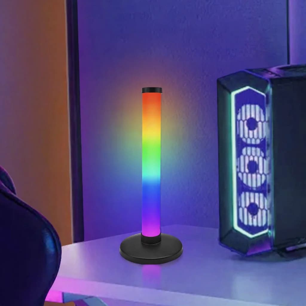 RGB garso reaktyvi atmosferos lempa staliniams kompiuteriams